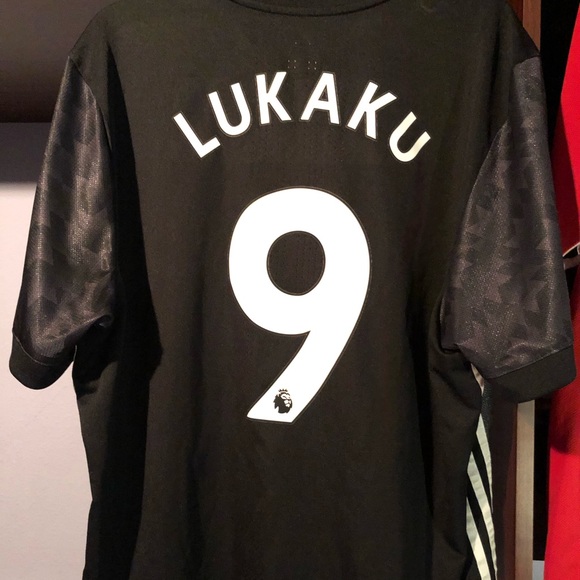 Manchester United 2017 kit/ jersey - Picture 3 of 3